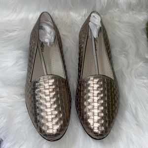 Trotters- Women's Liz Loafer